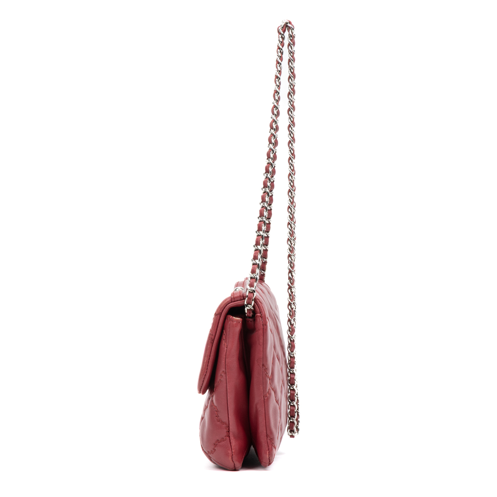 Chanel Hamptons Flap Top Handle - Picture 3 of 11